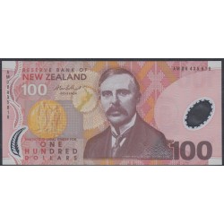 Новая Зеландия 100 долларов 2006 год, полимер пластик, серии AD и AM (New Zealand 100 dollars 2006, Polymer plastic) P 189b: UNC