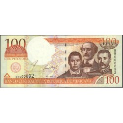 Доминиканская Республика 100 песо 2001 (DOMINICAN REPUBLIC 100 Pesos 2001) P 171а : UNC