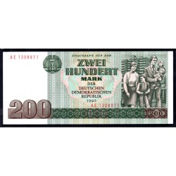 Германия, ГДР  200 марок 1975 год (Germany DDR 200 mark 1975 year) P 32: UNC