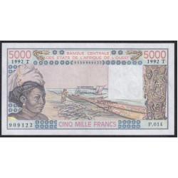 Того 5000 франков 1992 года, T 909122 (TOGO 5000 francs 1992) P 808Tm: UNC